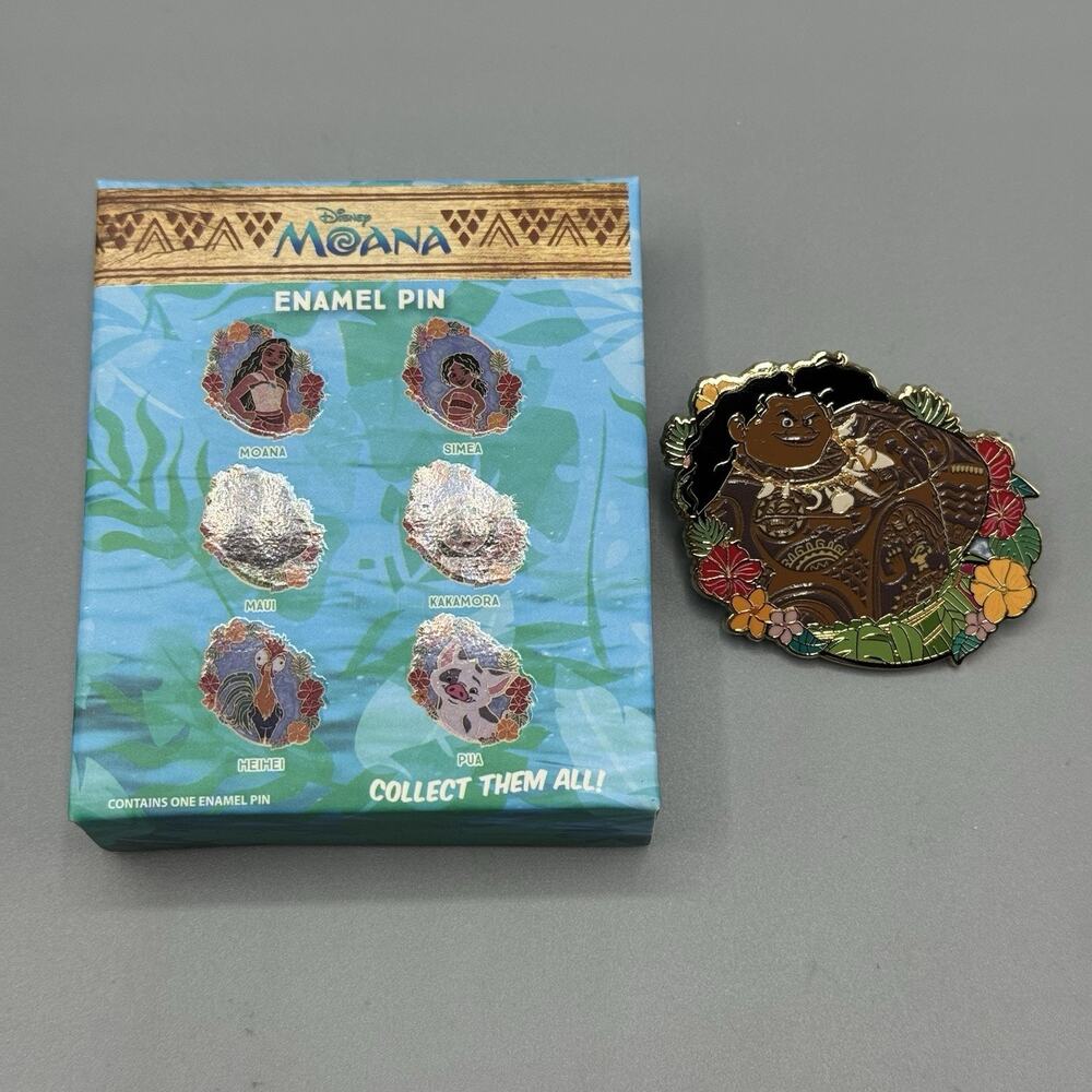 Disney Moana Floral Blind Enamel Pin New Open Box MAUI